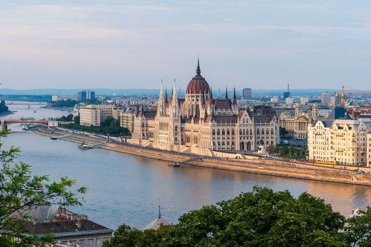 The Complete Guide to Moving from the UK to Hungary